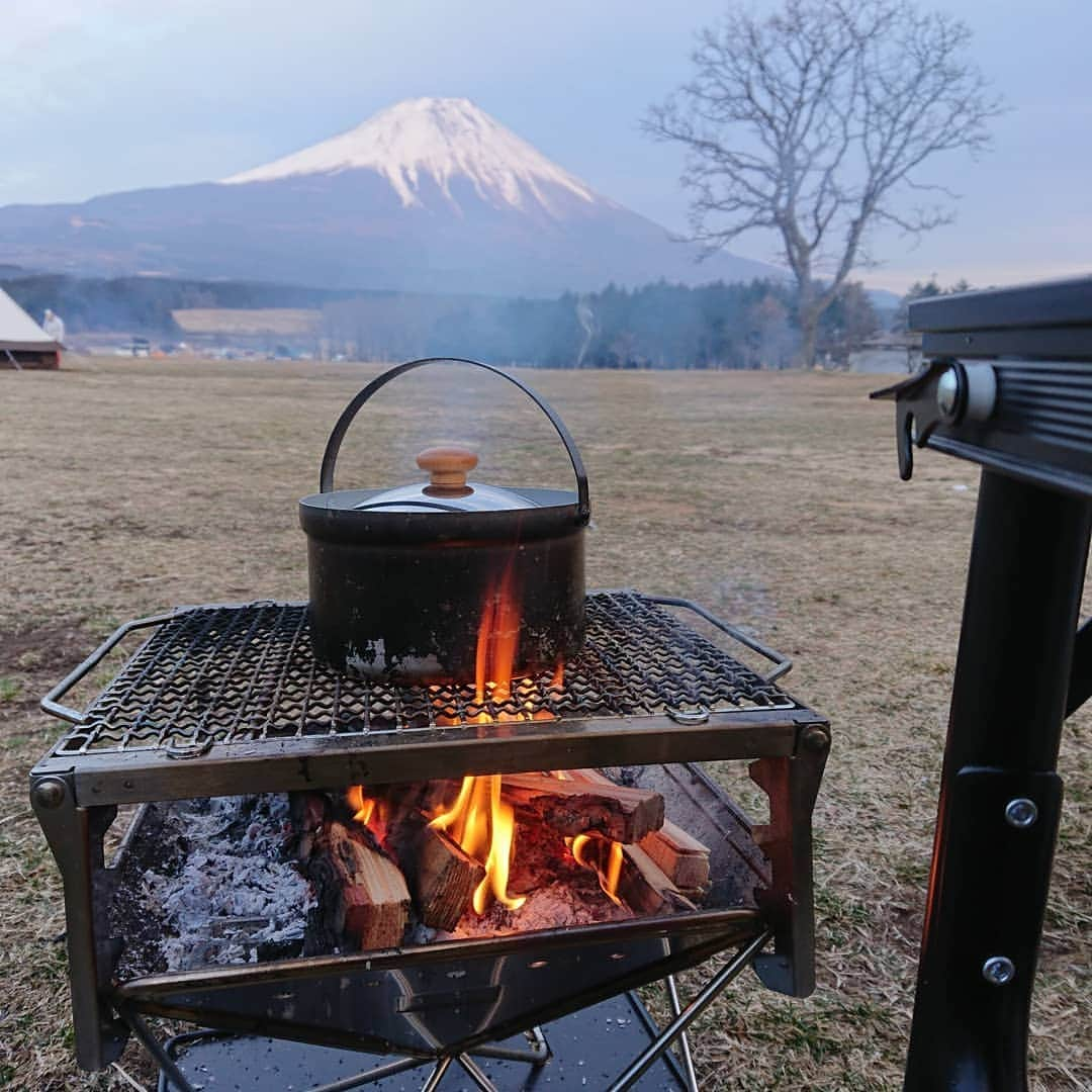 西園ひろむ（マスオチョップ）さんのインスタグラム写真 - (西園ひろむ（マスオチョップ）Instagram)「種子島のバーベQを山梨で大げさにやってきた！  #キャンプ #k #忘れてた #種子島 #アウトドア」2月25日 21時52分 - masuochiyotsupu