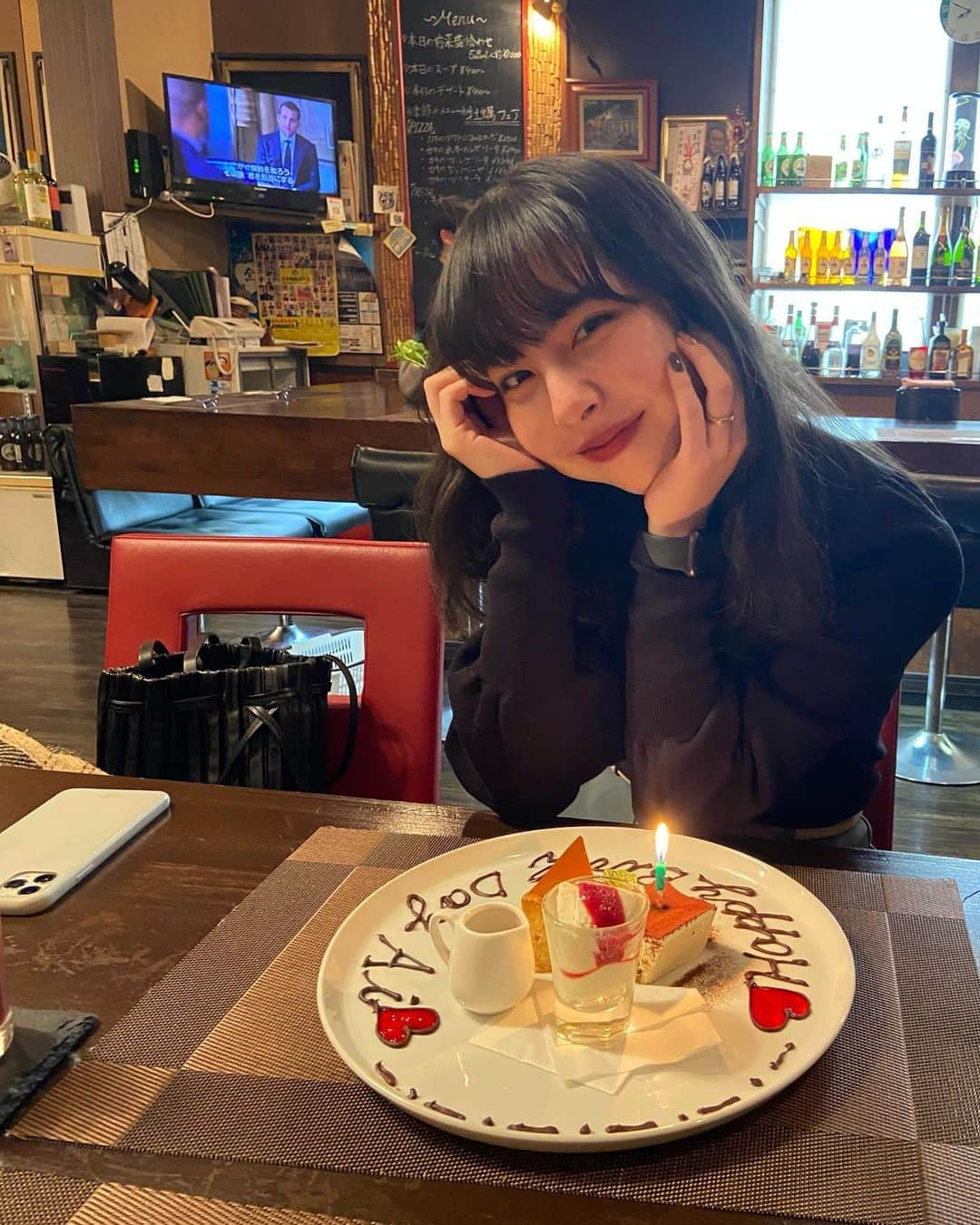 遠藤愛さんのインスタグラム写真 - (遠藤愛Instagram)「🎂 19歳になりました🌛 何事にも全力でポジティブに、 自分らしく突き進む年にしたい🐕 もっともっと頑張るぞ〜＾＾」2月25日 22時04分 - _endoaaai_