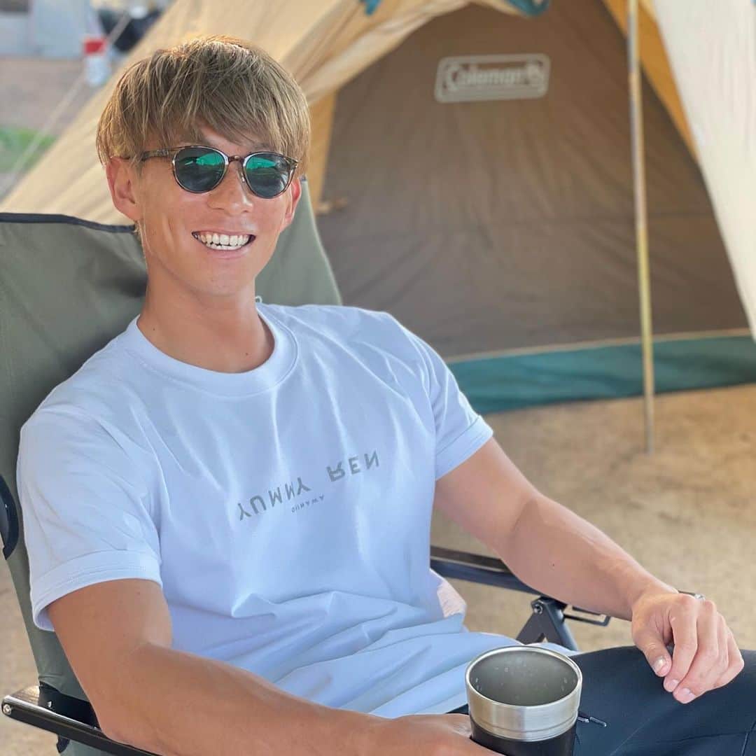 安藝正俊のインスタグラム：「▶︎【 camping 】  キャンプは最高に楽しいね♪ 沖縄の大自然でのアウトドアは最高だね👍  良い休日の過ごし方でした👏  《着用アイテム》 sunglasses  @zeque_by_zeal  【Juno】BROWN DEMI / MASTER BLUE  #沖縄 #沖縄生活 #休日の過ごし方 #自然のある暮らし  #偏光サングラス #アウトドア #キャンプ #ソトアソビ #okinawa #outdoorlife #camp #camplife #polarized #polarizedsunglasses」