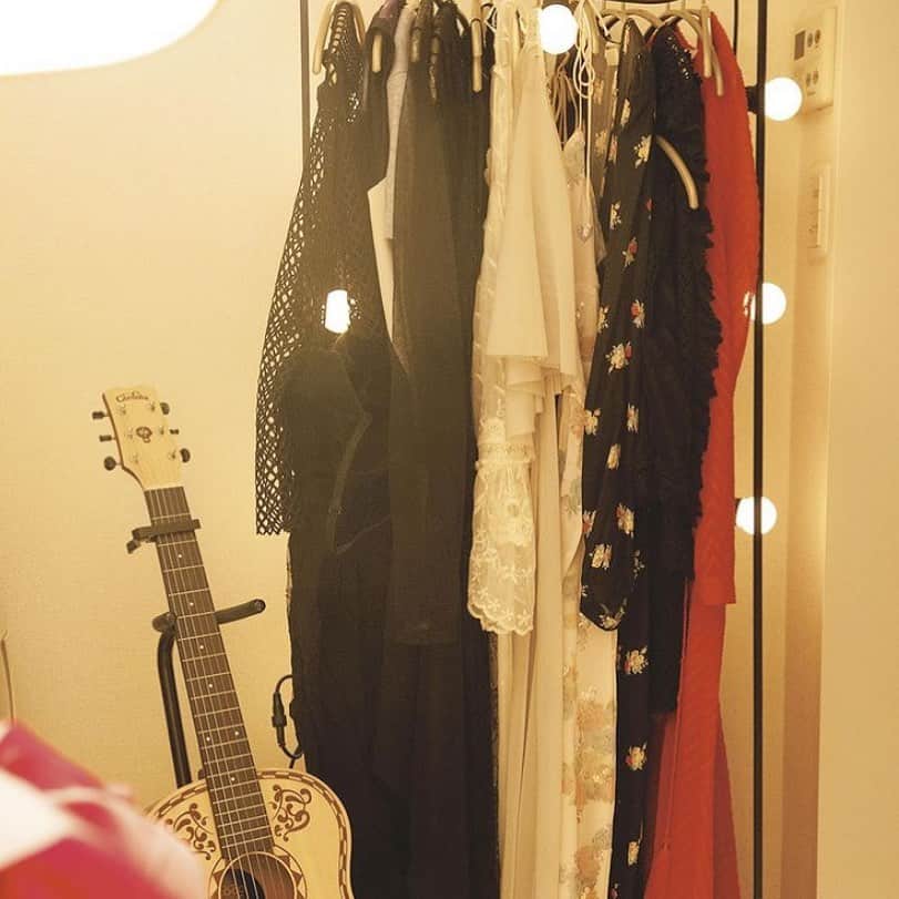 LiLyのインスタグラム：「スタメンdress🌹 #リリ部屋　#事務所 #インテリア　 on #オトナミューズ」
