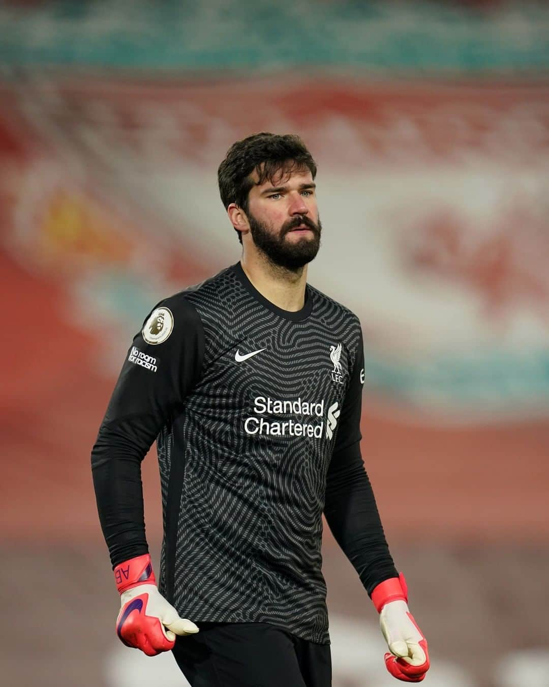 リヴァプールFCさんのインスタグラム写真 - (リヴァプールFCInstagram)「You’ll Never Walk Alone, @alissonbecker ❤️」2月25日 22時35分 - liverpoolfc