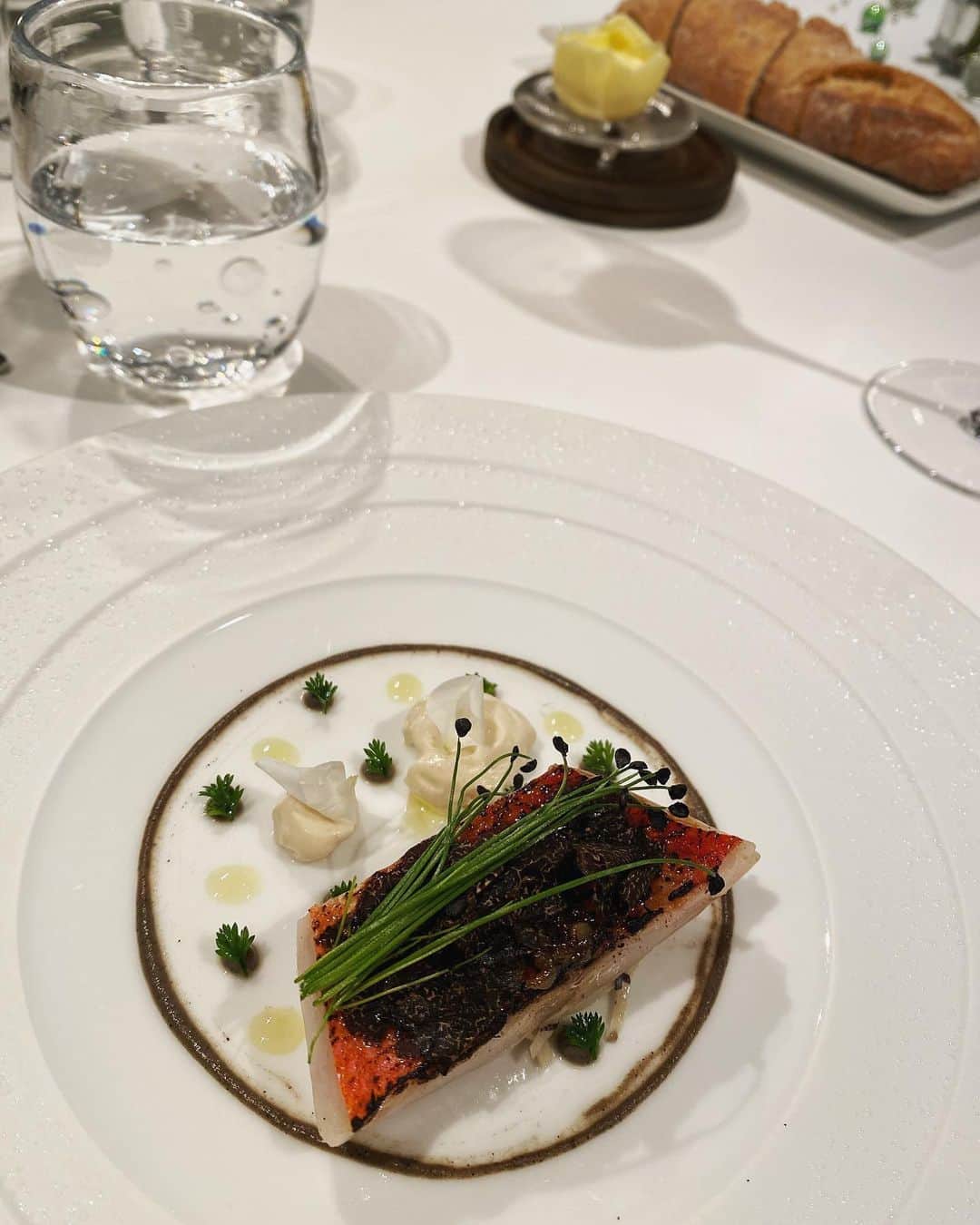 のインスタグラム：「素敵ランチ✨  #french #白金台 #白金台ランチ #フランス料理 #安定の内藤に癒される #🍽」