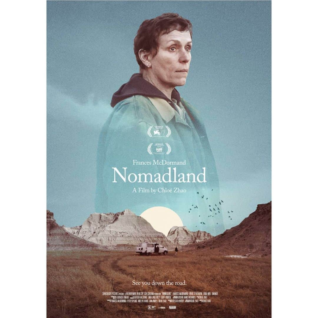 Ana Sofia Martinsのインスタグラム：「NOMADLAND by Chloé Zhao with Frances McDormand 🎬🚐」