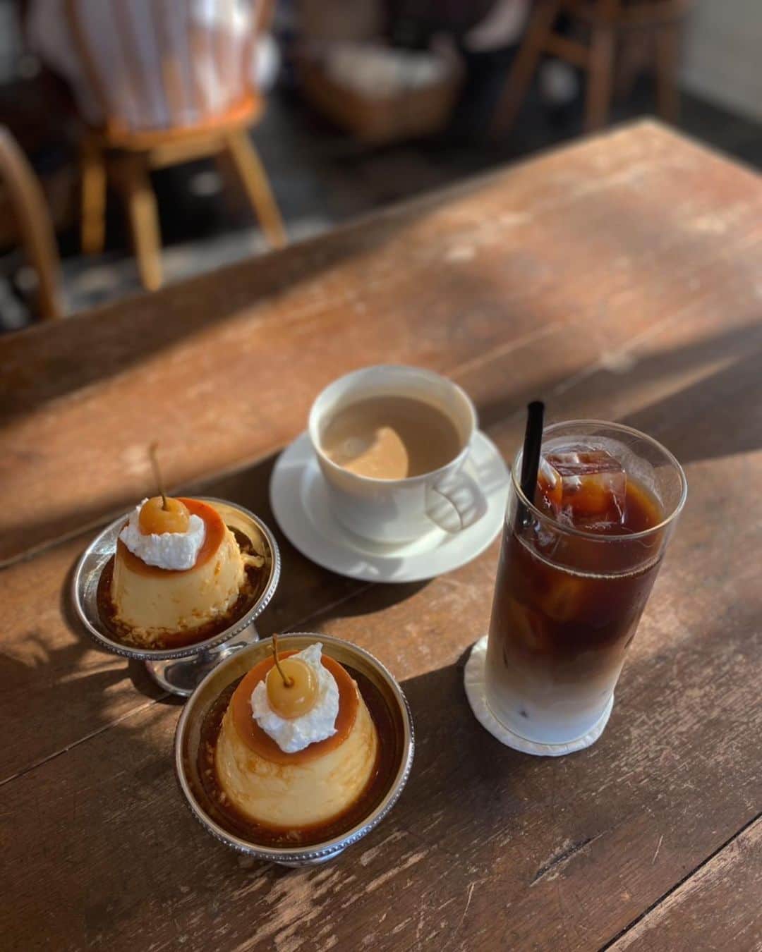 鬼辻麻衣さんのインスタグラム写真 - (鬼辻麻衣Instagram)「🍮 + ☕️ = 🤎  可愛いカフェだったなぁ、、😍」2月25日 15時16分 - kitsumai