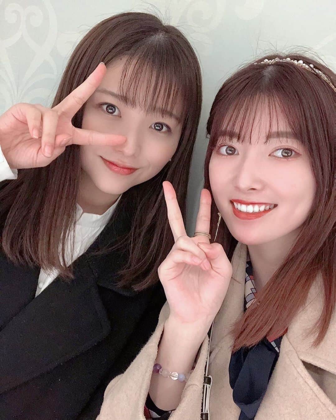 久田莉子さんのインスタグラム写真 - (久田莉子Instagram)「． 今年初めてみあとランチした！ 2人でいる瞬間気持ちが高校生に戻ってた🤫楽しかった！ チョコカフェにも行ったんだ〜一個前のの投稿見て欲しい！ ． 帰ってから居た堪れなくてマイケルジャクソンのTHIS IS ITを見返した！うるうるした🥺 ． #thisisit #电影 #movie #朋友 #东京　#巧克力　#午饭 ．」2月25日 15時15分 - rikorin1011