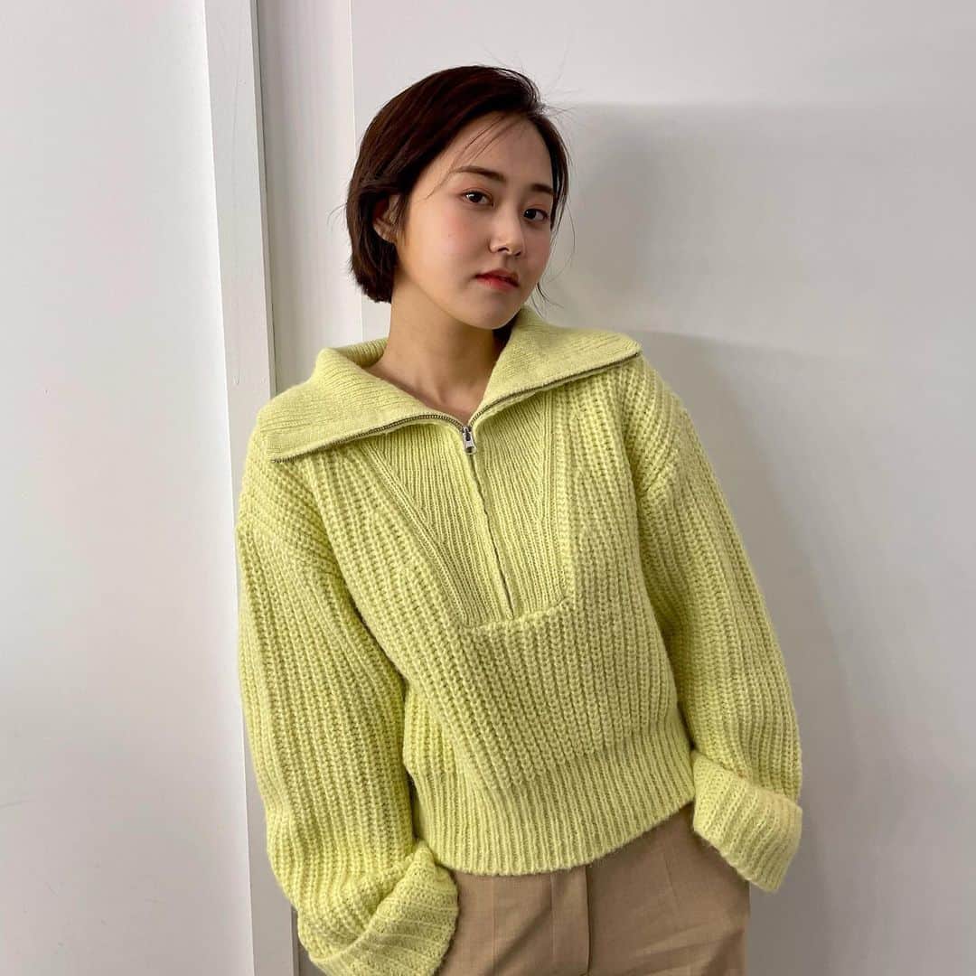 ガユンのインスタグラム：「트리트먼트 해야지🤭」