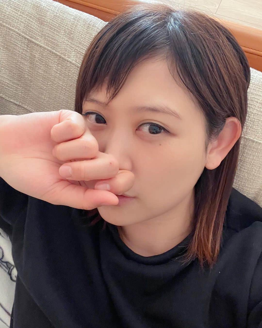 絢香さんのインスタグラム写真 - (絢香Instagram)「花粉きてる🤧  みんなは大丈夫？  #花粉症」2月25日 15時49分 - ayaka_official_jp
