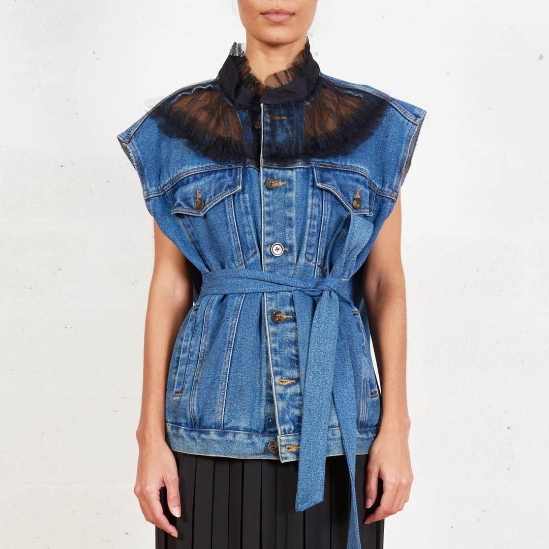 のインスタグラム：「💙 special offer ! link in bio  #lutzhuelle  #denim」