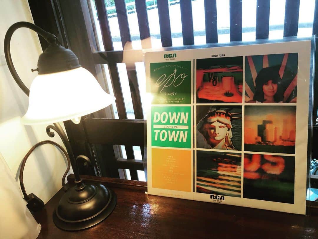 Megu さんのインスタグラム写真 - (Megu Instagram)「#epo #downtown #citypop #レコードのある生活 #レコードのある暮らし #レコードがある暮らし #curryricerecords」2月25日 16時46分 - megu_negicco