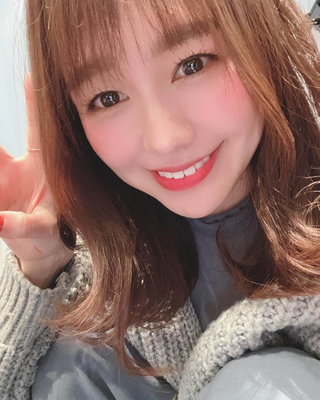 立石純子さんのインスタグラム写真 - (立石純子Instagram)「今日は2/28(日)にせまった　 吉野ユウヤさんとのワンマン企画　 《ハチジュウハッケン＋》のリハーサル!!でした😊　 　 　 楽曲の可能性を何重にも広げて下さるユウヤさんの音。　 支えて下さる安心感。　 何をとっても本番が楽しみで仕方ありません。　 　 何より、自分自身がこんなにもわくわくすること😊 これが一番大切なんじゃないかなあなんて、最近思っています💭☺️ほふー 　 ご来場チケットはおかげさまで残りわずかとなりました＊　 ご購入はインスタトップページURLから飛んでいただけます♪　 実際いらして頂くことが難しいお客様もたくさんいらっしゃると思うので、配信チケットのご用意もございます🤲　 (こちらはお手数ですが私のOFFICIAL HPからチェックいただけたら嬉しいです😌)　 ぜひ皆様それぞれの場所からもお楽しみいただけますと幸いです🙏 　 楽しみだ〜ꠋ⚛︎⚛︎ 　 　 　 #久しぶり #単独公演 #ワンマンライブ  #ピアノ #88鍵 #シンセサイザー #ハチジュウハッケンプラス と読みます #😊 #🎹 #生配信 #ライブ #live #吉野ユウヤ さん #大尊敬  #event #南青山mandala #aoyama #南青山  #シンガーソングライター #はだのブランドアンバサダー #singer #instagood #photography #instadaily #enjoy #楽しみ #music #love」2月25日 16時47分 - junkokokotateishi