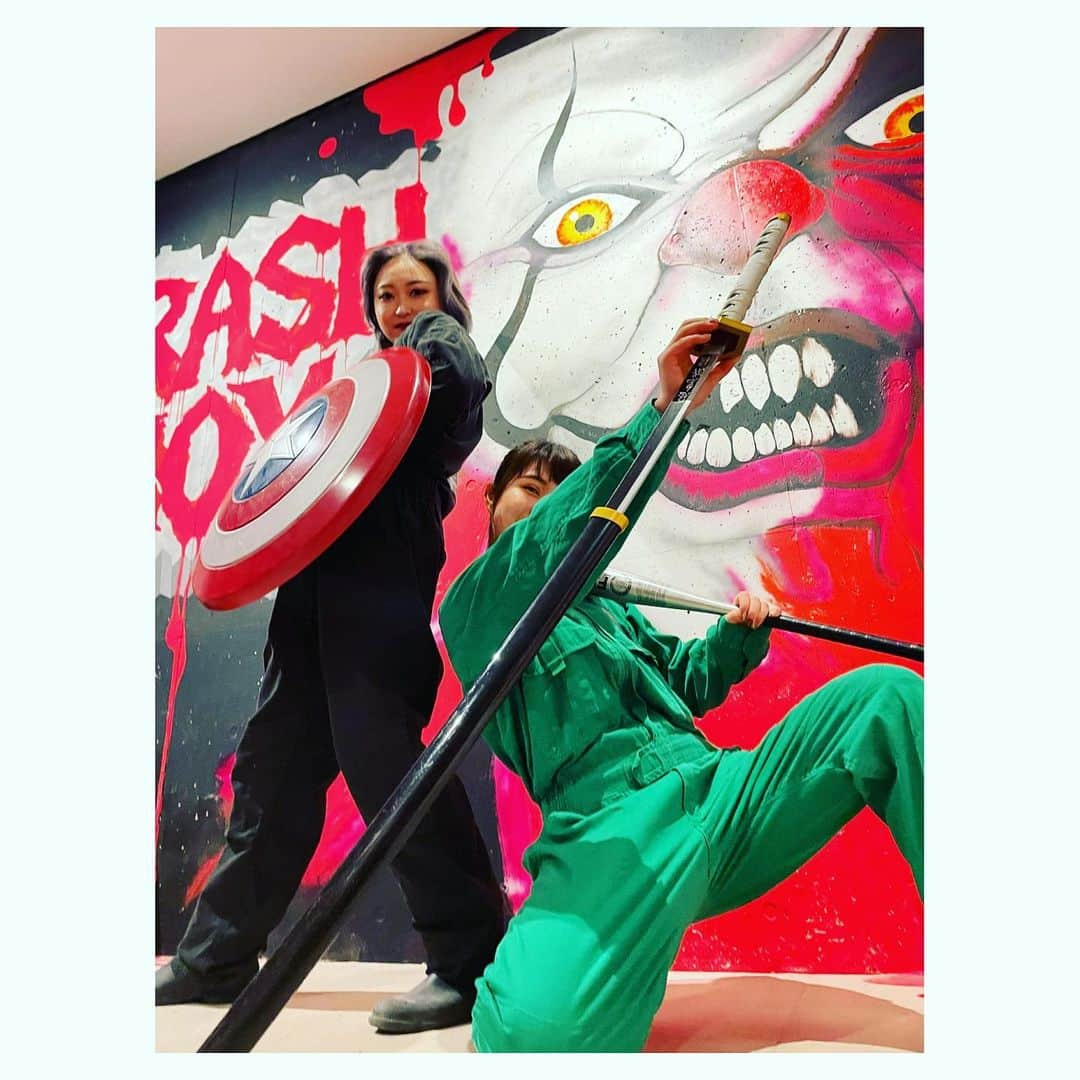 クラッシュボックスさんのインスタグラム写真 - (クラッシュボックスInstagram)「こんにちは！クラッシュボックス心斎橋店です。     2月は元々日数が少ないこともあり、あと数日で3月に突入しますね。  節分にバレンタインなど、イベント盛りだくさんの月でした  3月はひなまつりやホワイトデーもありますのでイベント企画していきたいと思っています。＾＾  飲食店時短で夜になると人も減ってきますが昼は少しづつですが活気が戻ってきたような 気もしますね。  3月も元気に営業してまいりますので皆さんのストレス解消の場として、遊びの場として 旅行やお買い物で大阪心斎橋まで立ち寄ることがございましたら是非お越しくださいませ！！     CRASH BOXクラッシュボックス大阪心斎橋店は、物がぶっ壊せる関西初の新感覚アミューズメント施設！人格の奥底に秘めた破壊の野心、欲望を解き放ちすべてを破壊せよ。なんでも物を壊わす体験ができる日本版怒りの破壊部屋で、すべてをブッ壊せ！  〒542-0086  大阪府大阪市中央区西心斎橋２－１０－２１　スパジオビル３D  CRASH BOX  06-7178-3163  受付時間11:00~21:00  火曜日定休日  #crashbox#クラッシュボックス#アンガールーム#ストレス発散#ストレス解消法#大阪#ミナミ#アメ村#大阪旅行#大阪観光#思い出作り#修学旅行#卒業旅行#コロナに負けるな#コロナ#デートスポット#インスタ映えスポット#禊#今年のストレス#は今年の内に#クラッシュボックスしか勝たん#GOTOトラベル#アミューズメント#関西初 #縁切り神社#縁切りアミューズメント#新感覚#ひなまつり#ホワイトデー」2月25日 16時52分 - crashbox_official