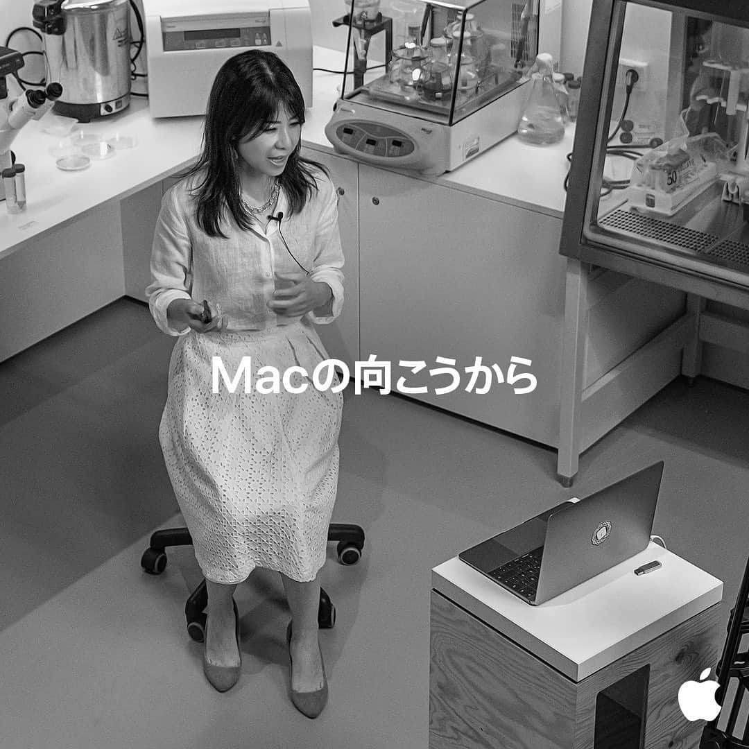 清水陽子のインスタグラム：「バイオテクノロジーとアートを融合した清水陽子の作品「Cycles of Life」がAppleのCMで使用されています🧬✨ Cycles of Life by Yoko Shimizu is featured in the latest Apple commercial🧫✨ #Apple #Mac #Macの向こうから #biotechnology #art #bioart」