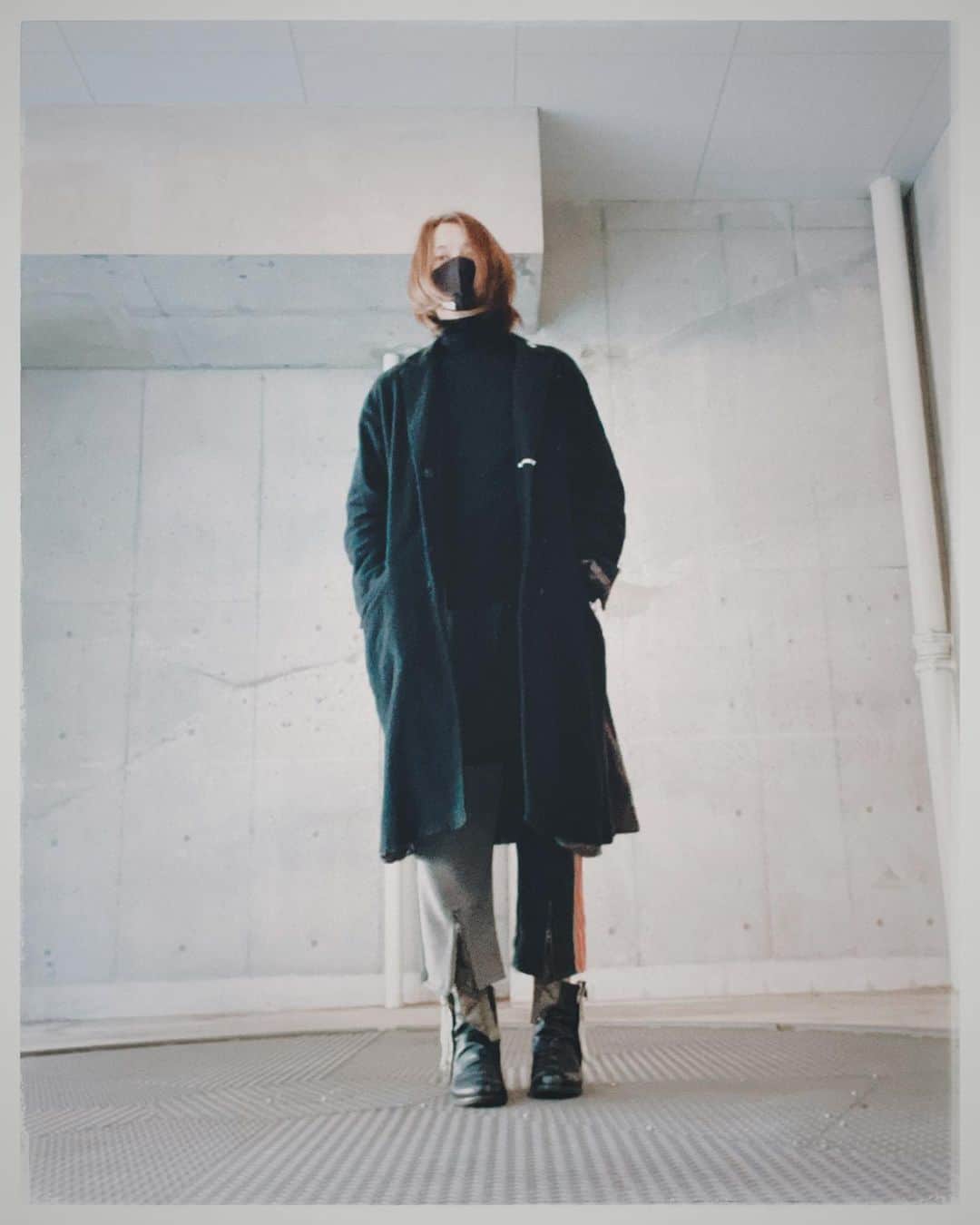 村田充さんのインスタグラム写真 - (村田充Instagram)「良い天気です。  coat #miharayasuhiro  sweater #meisonmargiela  pants #sharespirit  boots #miharayasuhiro」2月25日 17時21分 - mitsumurata