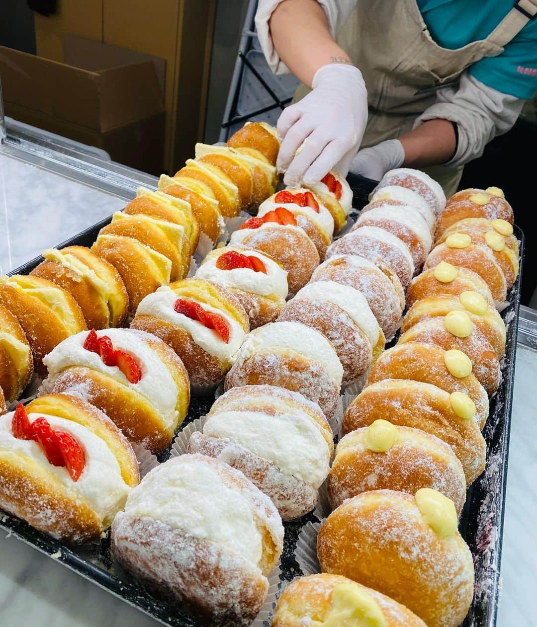 インソクさんのインスタグラム写真 - (インソクInstagram)「🍩🙂#inseok #노티드 #knotted」2月25日 17時22分 - soku_sokus