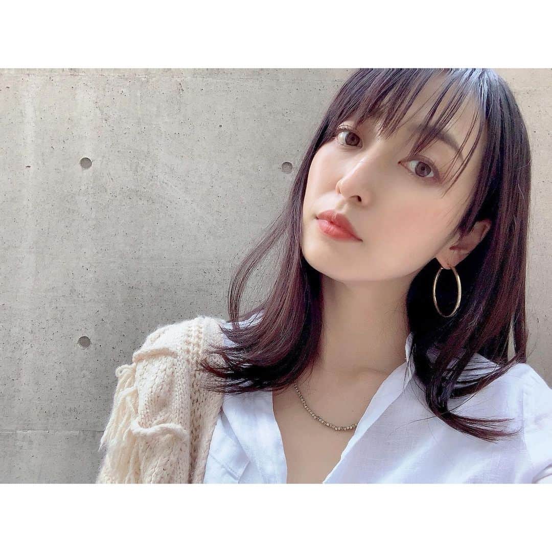 上野なつひのインスタグラム：「韓国女優さんみたいなメイクチャレンジしたいけど普段のメイクと何が違うのか…分からないw  誰か教えてください😂✨ #メイクで女子は変わるのね❣️」