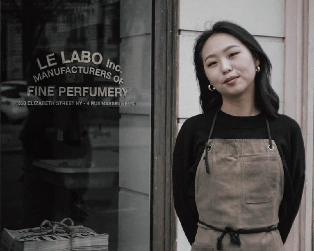 ルラボのインスタグラム：「Perfumer at work. #Qixian #Paris #LeLaboSoul」