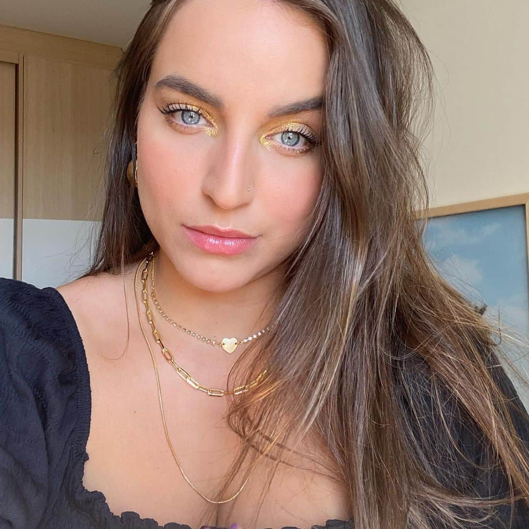 Bruna Unzuetaのインスタグラム：「Shine shineeee né mores」