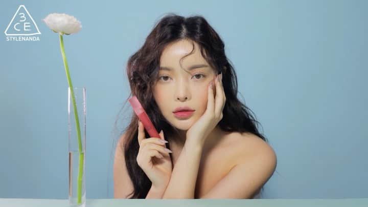 Official STYLENANDAのインスタグラム：「3CE BLUR WATER TINT✨ 위클리 신상 8% 할인중(~2/28) #stylenanda #3ce」