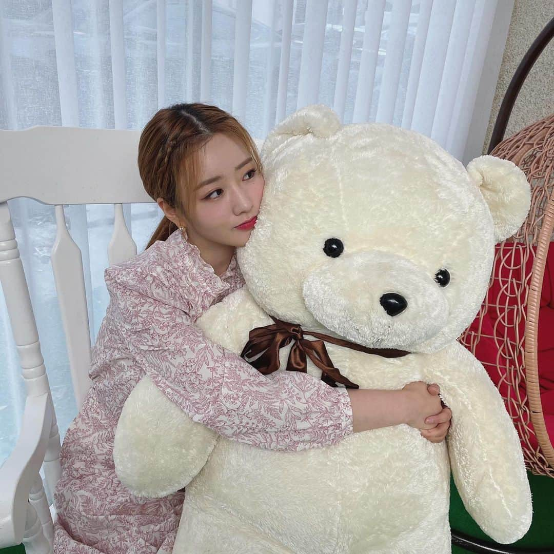 ユン･ボミさんのインスタグラム写真 - (ユン･ボミInstagram)「곰돌이🐻」2月25日 18時31分 - __yoonbomi__