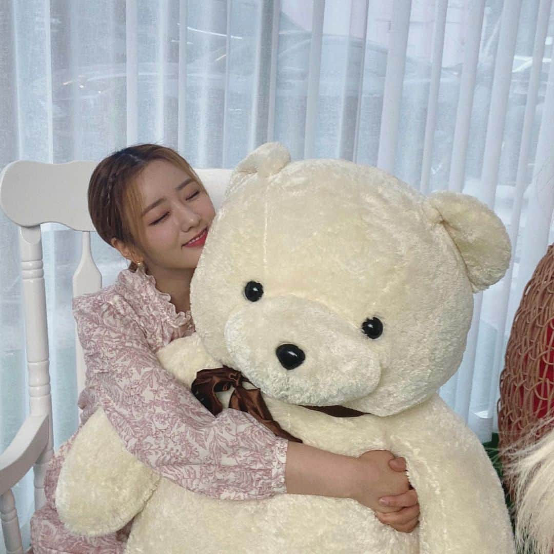 ユン･ボミさんのインスタグラム写真 - (ユン･ボミInstagram)「곰돌이🐻」2月25日 18時31分 - __yoonbomi__