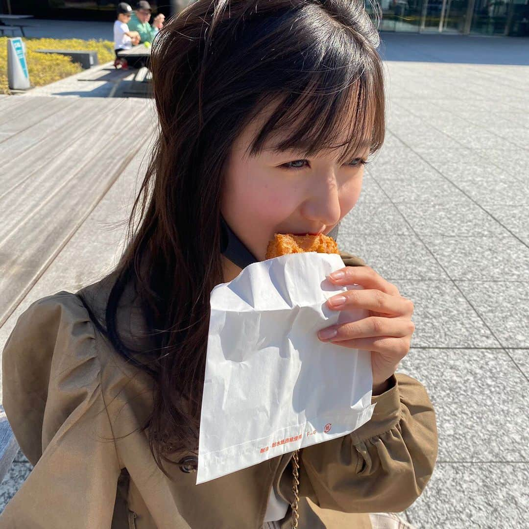 南青山少女隊さんのインスタグラム写真 - (南青山少女隊Instagram)「美味しいカレーパン🤍 . #南青山少女隊#YouTuber#三浦凛#カレーパン#東京グルメ」2月25日 18時44分 - minamiaoyama_girls