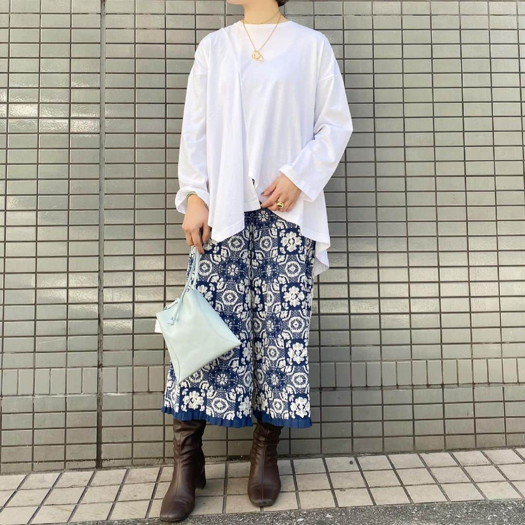 MIDWEST TOKYO WOMENさんのインスタグラム写真 - (MIDWEST TOKYO WOMENInstagram)「@tan_official_jp  . TILE JQ PANTS ¥40,000(+Tax) FREE SIZE NAVY,BROWN . #tanjpn #tan #enfold #enfold_official #marrow_japan #marrow #soierie #タン #エンフォルド #マロー #ソワリー #midwest_official」2月25日 18時55分 - midwest_tw