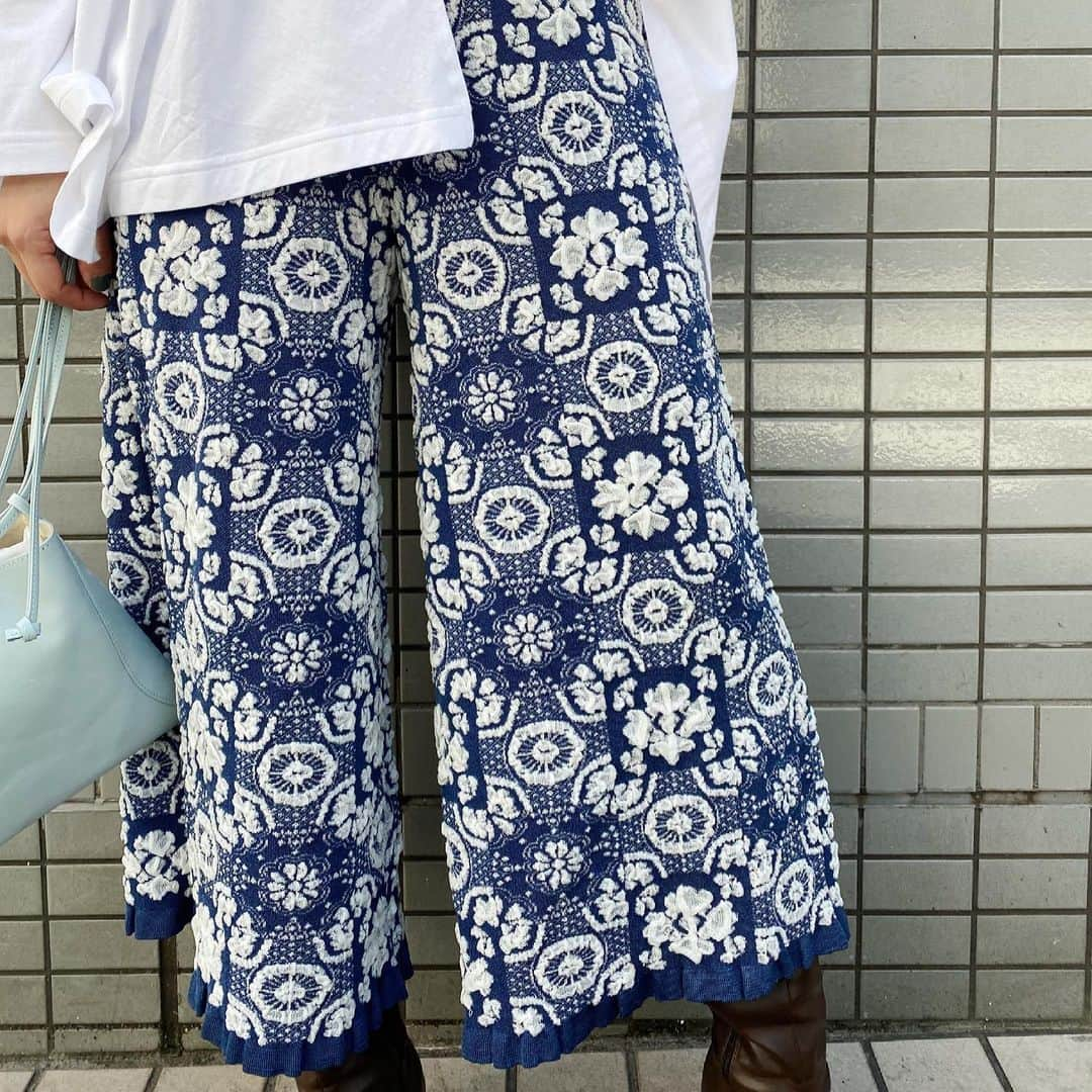 MIDWEST TOKYO WOMENさんのインスタグラム写真 - (MIDWEST TOKYO WOMENInstagram)「@tan_official_jp  . TILE JQ PANTS ¥40,000(+Tax) FREE SIZE NAVY,BROWN . #tanjpn #tan #enfold #enfold_official #marrow_japan #marrow #soierie #タン #エンフォルド #マロー #ソワリー #midwest_official」2月25日 18時55分 - midwest_tw