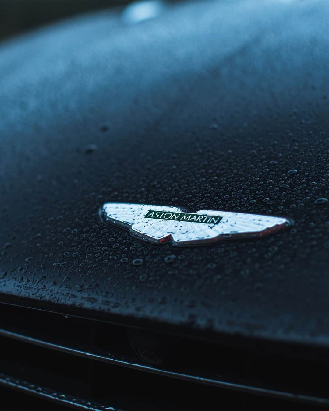 アストンマーチンのインスタグラム：「Instantly recognisable - DB11 was born to lead the new generation of Aston Martin.  📸 @tomkahler  #AstonMartin #DB11」