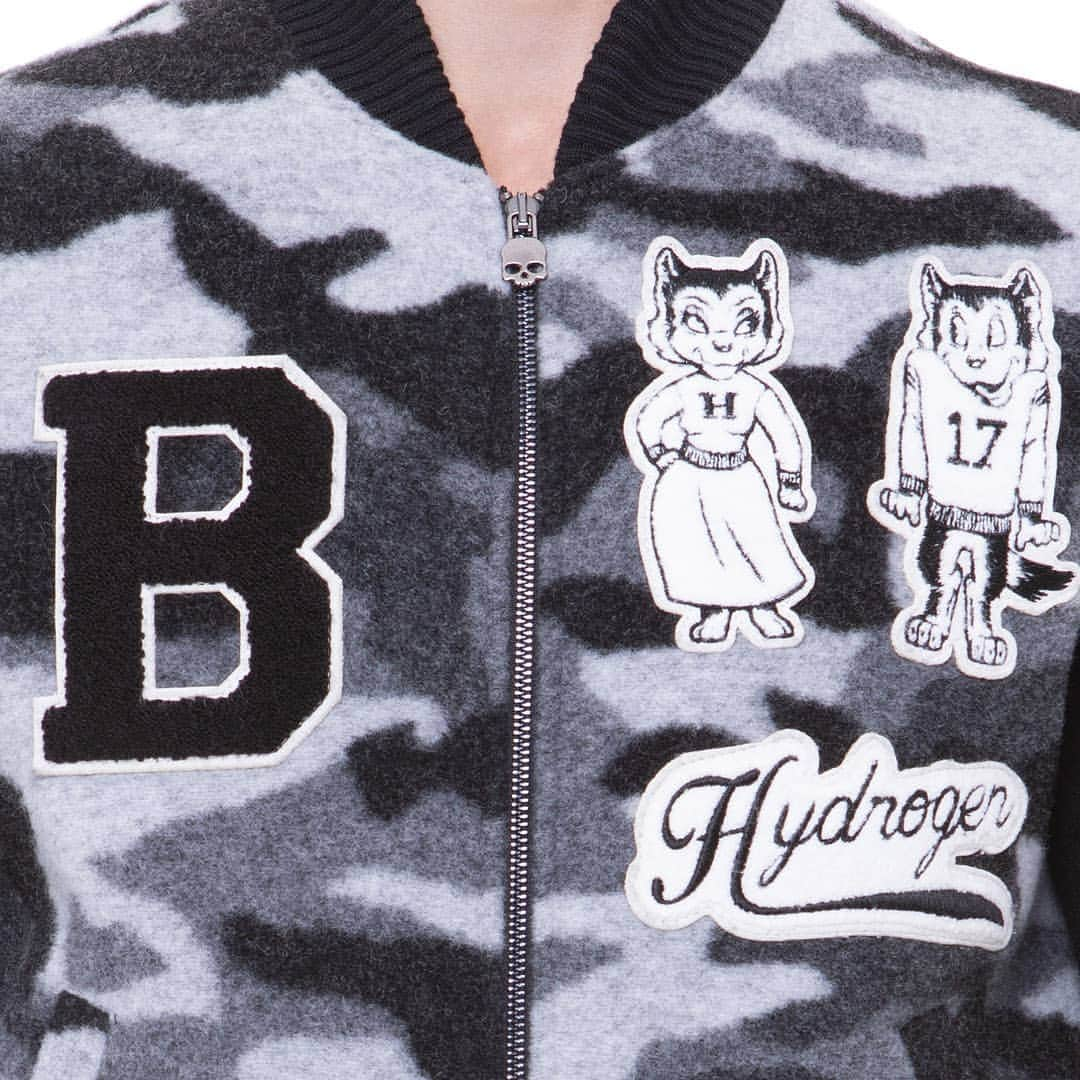 ハイドロゲンのインスタグラム：「Mascot Patches a NEW statement ​ ​camouflage is not just a combination of color, it's also the mix between material and style.  ​Discover the whole camouflage & mascot patches collection, link in bio ​ ​ ​​​​#hydrogen #luxurysportswear #doitbetter #bomberjacket #hydrogenpatch #patchmania #patch #mascot」