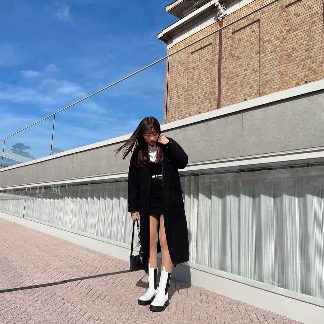 渡辺葉月さんのインスタグラム写真 - (渡辺葉月Instagram)「☁️🤍  けっこう前に買った白いブーツやっとはけたんだ〜〜︎︎︎︎︎☺︎！！」2月25日 19時40分 - hazu.1123