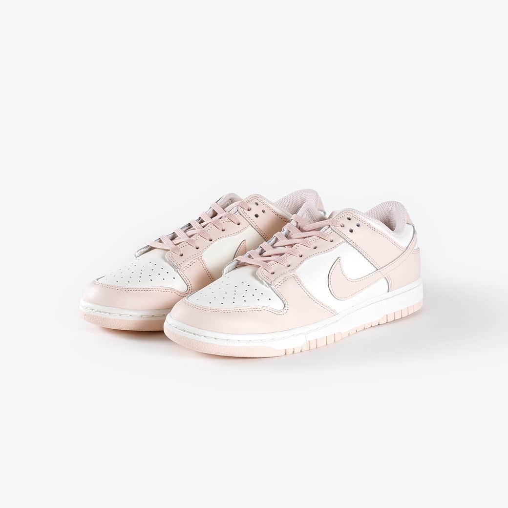 KICKS LAB. [ Tokyo/Japan ]のインスタグラム：「NIKE l "WMNS DUNK LOW" Sail/Orange Pearl l NIKE l "DUNK LOW RETRO" Black/Hyper Cobalt/White l Available in Store and Online Store. #KICKSLAB #キックスラボ」