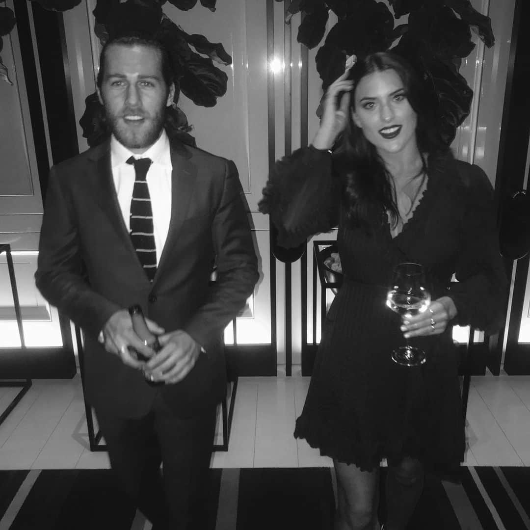 ジョシュア・ブリランテのインスタグラム：「I’m a lucky man, married my best mate ❤️」