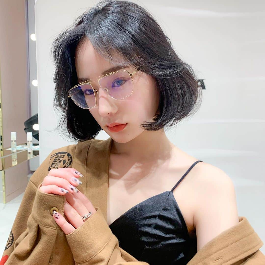 原涼香のインスタグラム：「网红𝐁𝐎𝐁🇨🇳 色気はhairでつくる。 ㅤㅤㅤㅤㅤㅤㅤㅤㅤㅤㅤㅤㅤ」