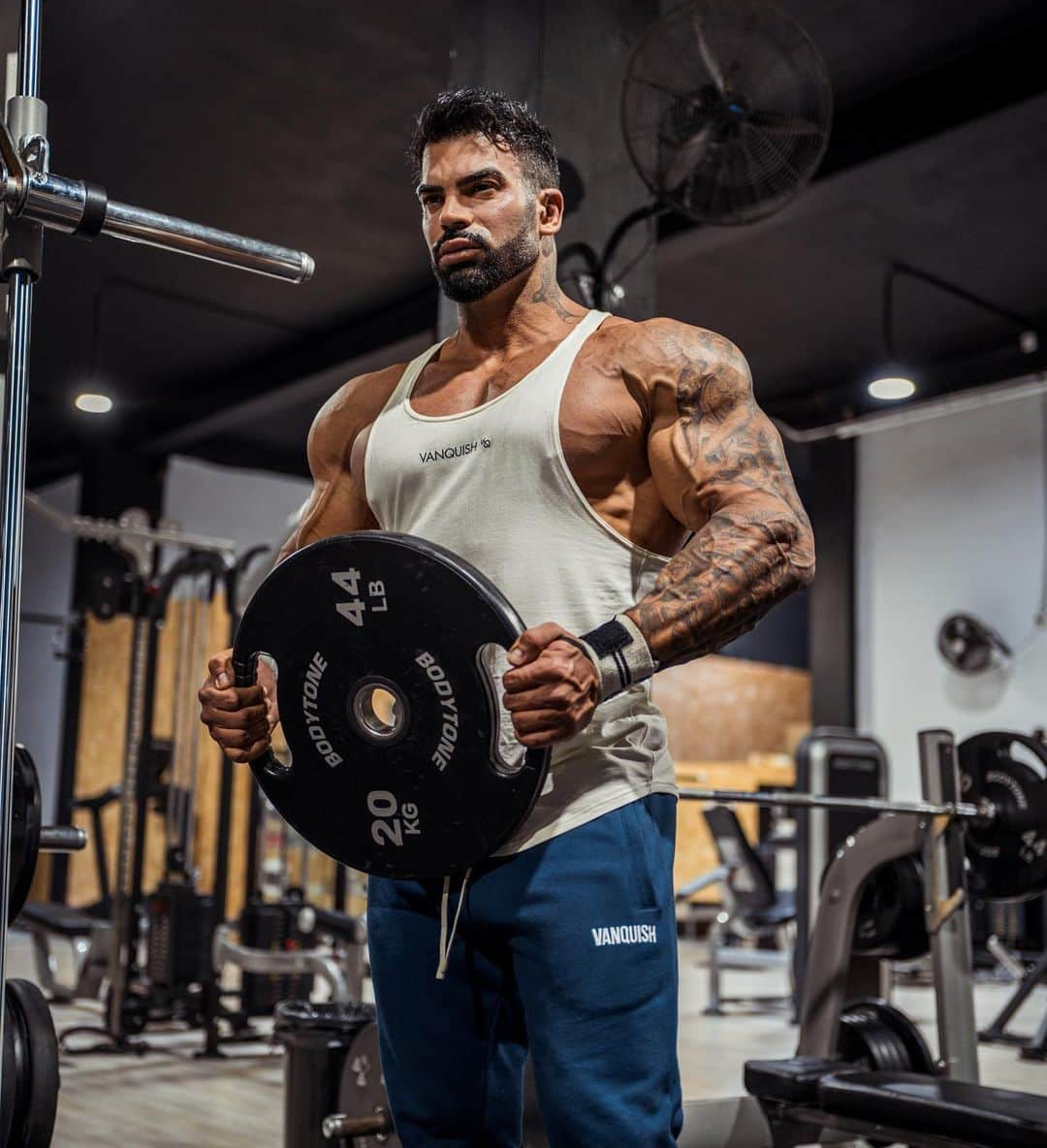 Sergi Constanceさんのインスタグラム写真 - (Sergi ConstanceInstagram)「In the zone @vqfit #vqfit」2月25日 20時03分 - sergiconstance