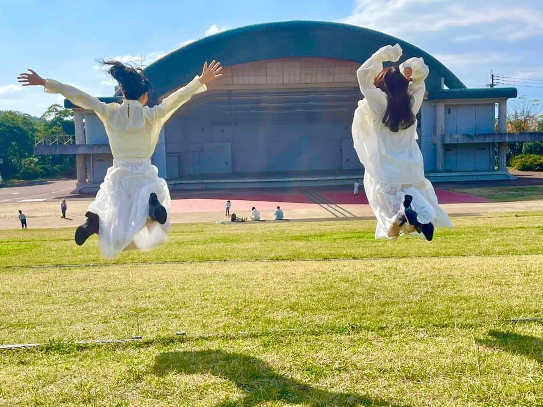 長谷川萌美さんのインスタグラム写真 - (長谷川萌美Instagram)「. . . J:COMテレビ「東京下町人図鑑」 ３月エンディングテーマに Bitter & Sweetの「新芽」を 起用して頂く事が決定しました！🌱✨ . . お世話になっている畠山健二さんの番組です😆 東京のすみだ･台東エリアに いらっしゃる方はぜひ、ご覧ください🎉Jump!!🙌 . . #新芽 #エンディングテーマ #ビタスイ #だけど会いたい #カップリング曲 #畠山健二 #さん #MC #トーク番組 #jcom #tv #endingsong #ending #thema #song #shinme #bittersweet #tokyo #area #taito #sumida #kenjihatakeyama」2月25日 20時10分 - moemi_hasegawa