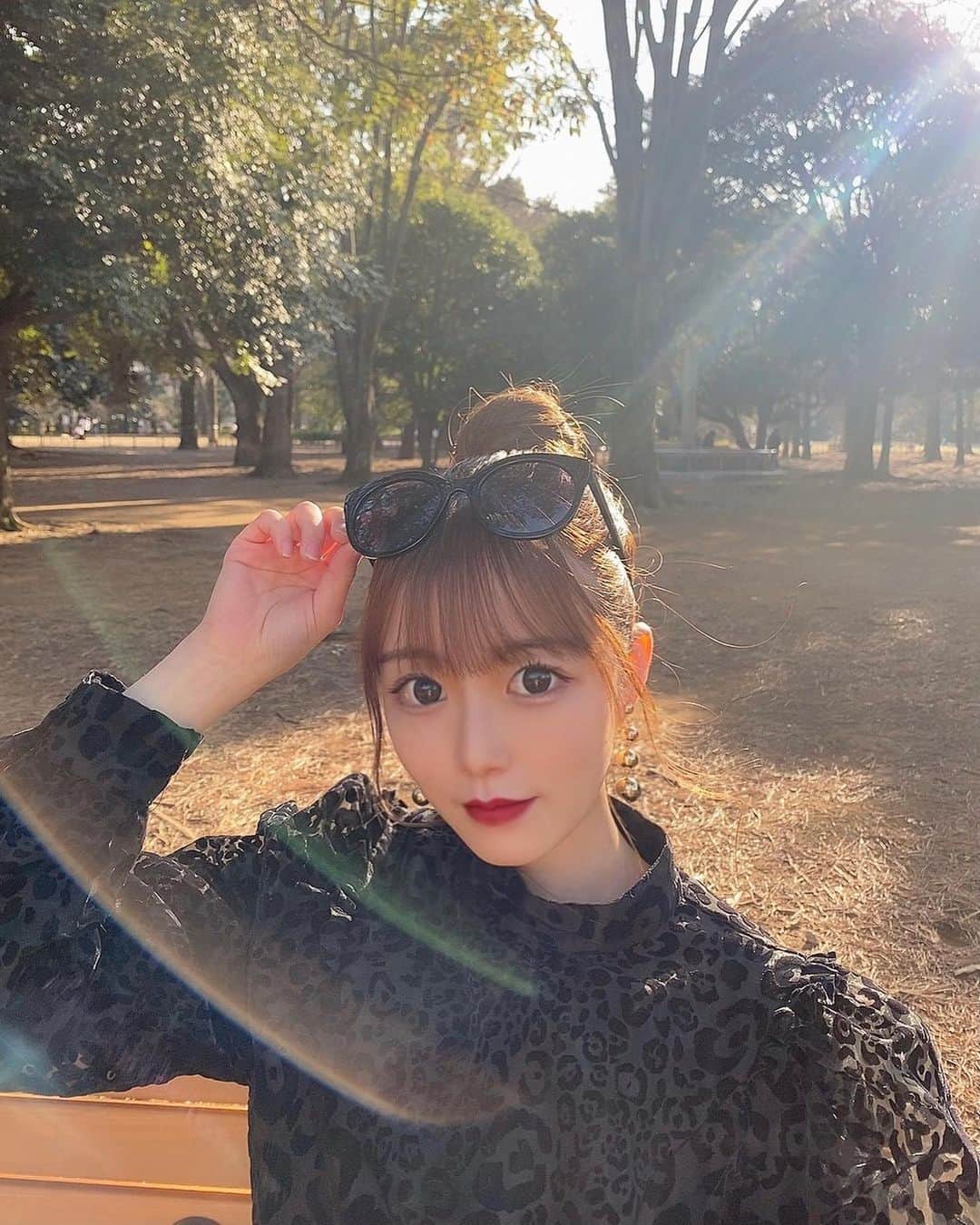 虹川葵のインスタグラム：「・ 今日は打ち合わせで事務所へ✨ 帰りに代々木公園でお散歩〜天気良くてポカポカ☀️」