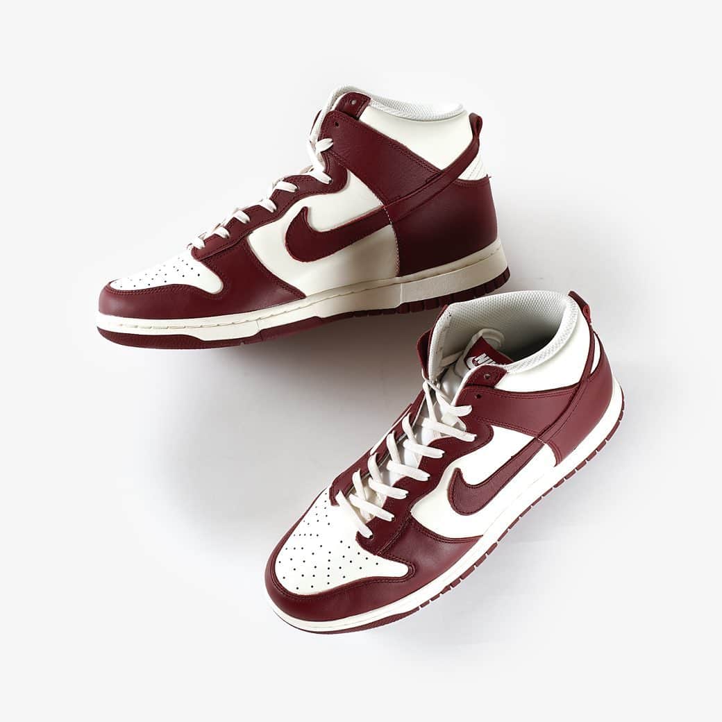KICKS LAB. [ Tokyo/Japan ]さんのインスタグラム写真 - (KICKS LAB. [ Tokyo/Japan ]Instagram)「NIKE l "WMNS DUNK HIGH" Sail/Team Red/Pale Ivory l Available in Store and Online Store. #KICKSLAB #キックスラボ」2月25日 20時26分 - kickslab