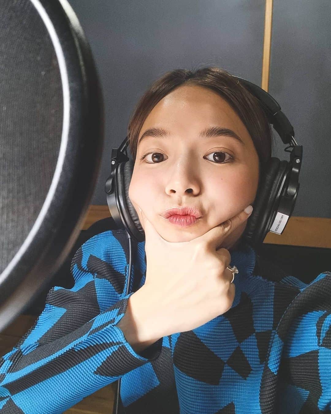 バイトゥーイ・ズワピットのインスタグラム：「😗😘」