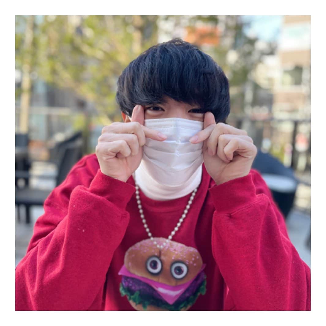 太郎あげあげのインスタグラム：「初めて下痢にならないコーヒーを見つけて幸せです。コメント返します #いいね #いいね返し #涙袋 #韓国 #오오티디 #카페」