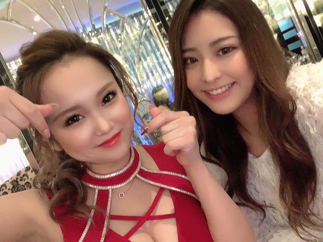 冬城めぐみのインスタグラム：「あたしの友達みんなおっぱいデカいんか？🤔  #CLUB LOS #すすきの #ニュークラブ #キャバ嬢 #新宿 #歌舞伎町 #六本木 #錦 #中洲 #北新地 #ミナミ #instagram #like4like #l4l #札幌#follow4folow #f4f #followforfollowback #likeforfollow #likeforlikes #likeforlikeback #いいね返し」