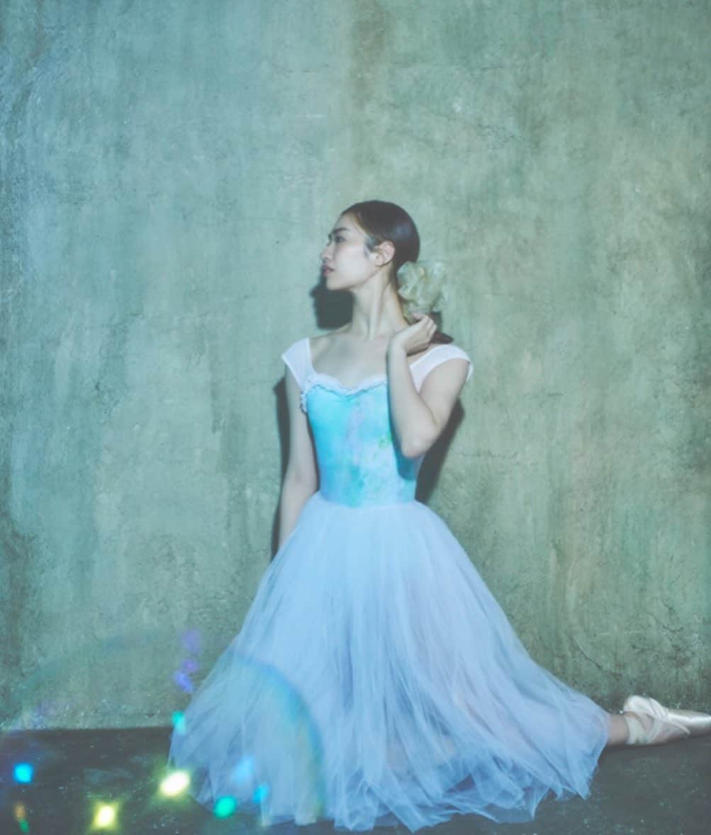 光永百花さんのインスタグラム写真 - (光永百花Instagram)「・  Like a mermaid...  #stina#stinaleotard#ballet#model#ballerina#balletdancer#leotard#shoot」2月25日 21時12分 - 0511m_m