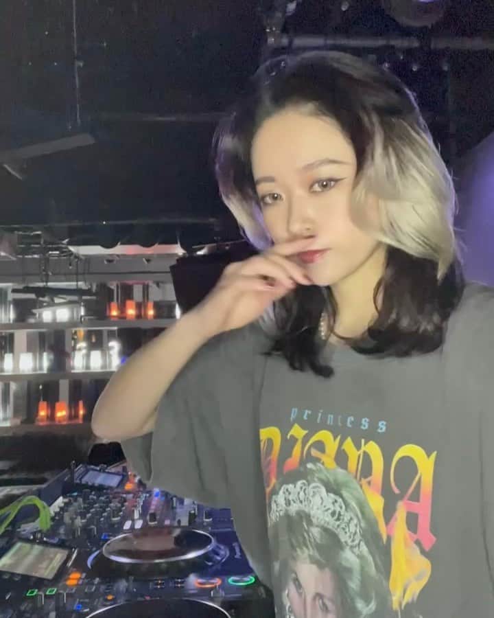 DJ KEIKOのインスタグラム：「完全オフのNG動画 w/pincess diana👸🏼」