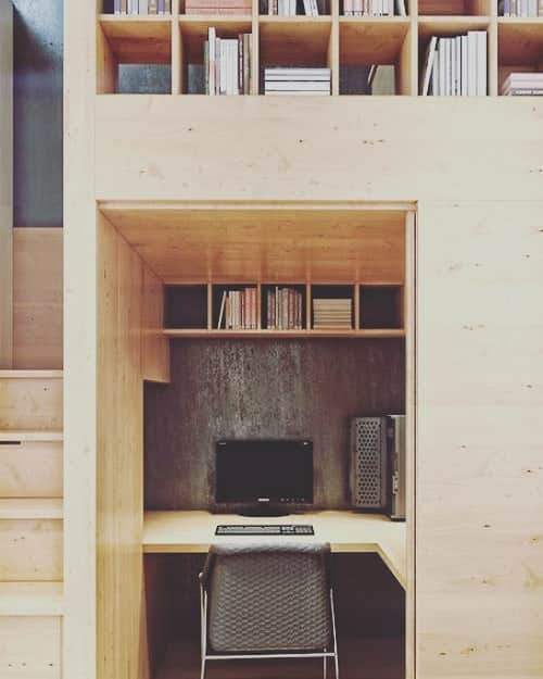 crie style クリエすずき建設さんのインスタグラム写真 - (crie style クリエすずき建設Instagram)「木のロフト、ベッド、デスク、本棚、階段のテレワークスペースのトータルデザイン☆  #木の家 #バリアフリー #生涯設計 #ライフプラン #住まいと暮らしの窓口 #住ま暮らサポート #長期優良住宅 #建物点検 #修繕計画 #マイホーム借上げ制度 #かせるストック #家事楽 #テレワーク #ホームエレベーター #介護 #平屋 #減築 #二世帯 #リフォーム #リノベーション #楽しく人生をデザイン #crie_style #クリエスタイル #クリエ #クリエすずき建設」2月25日 21時18分 - crie_style