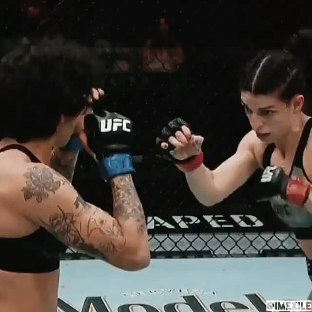 マッケンジー・ダーンのインスタグラム：「Cant wait to be back in the cage!  🙏🏼👊🏼💪🏼 • • Estou feliz que já já estarei de volta no octogono para mais uma batalha  🙏🏼👊🏼💪🏼 • • Vídeo —> @imexile」