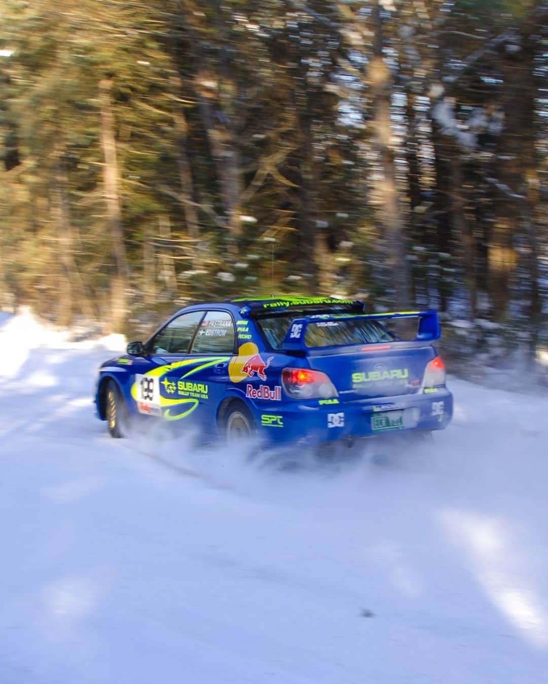 Subaru Rally Team USAさんのインスタグラム写真 - (Subaru Rally Team USAInstagram)「💙 💛 Facts: Regardless of the year, World Rally Blue and Yellow will always look 🔥 in the snow. #TBT #subaru #rally #snodriftrally」2月26日 7時38分 - subarumotorsportsusa