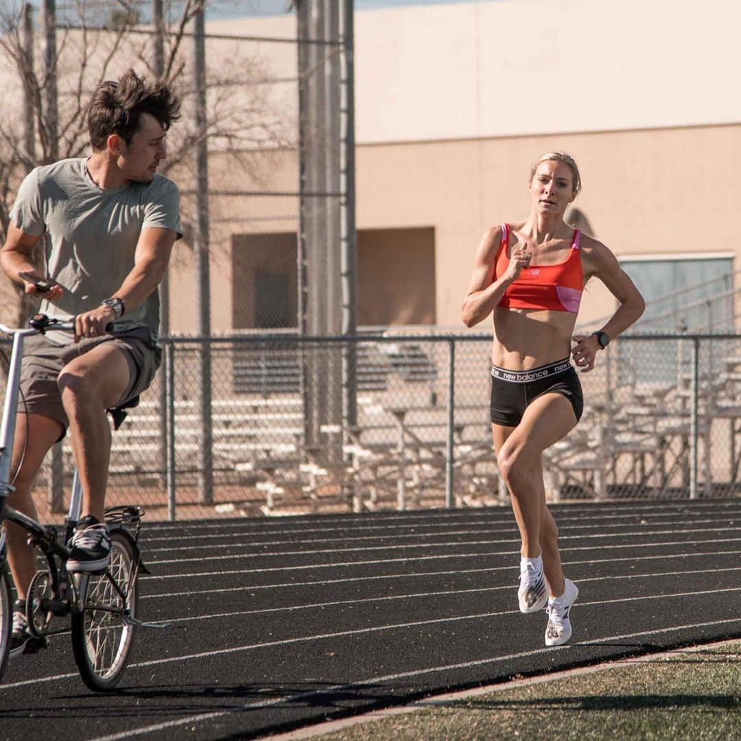 エマ・コバーンさんのインスタグラム写真 - (エマ・コバーンInstagram)「Scottsdale training camp photo dump 🤩 I just finished 2 months of training in Arizona with my team and I loved every minute...even all the very hard parts of workouts (many pictured here 🥴). Thanks to @nuunhydration for keeping me hydrated in the desert 🌵soooo many tubes of Nuun Sport in my life. #photodump #nuunlife #stayhydrated」2月26日 7時41分 - emmacoburn