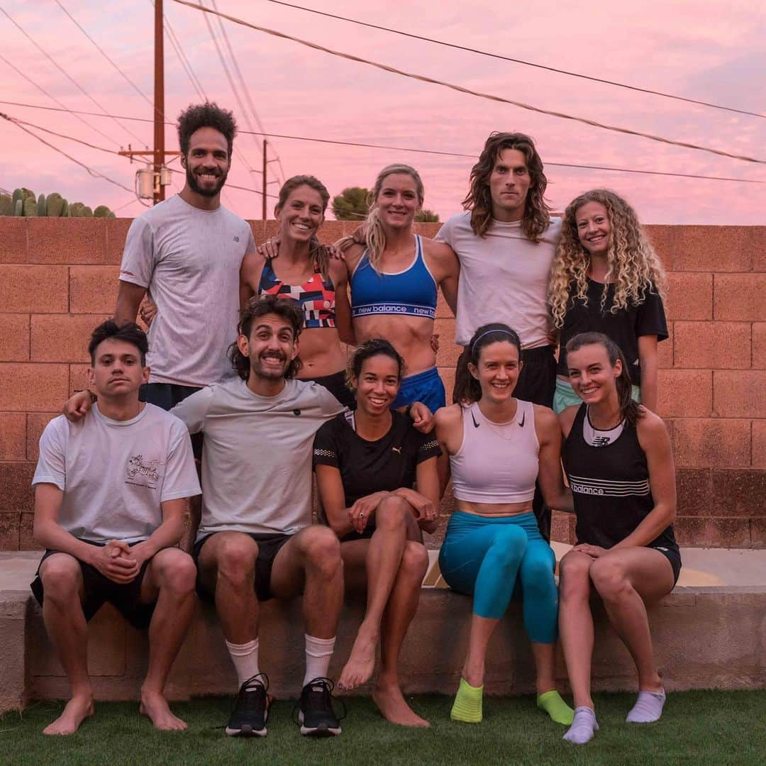 エマ・コバーンさんのインスタグラム写真 - (エマ・コバーンInstagram)「Scottsdale training camp photo dump 🤩 I just finished 2 months of training in Arizona with my team and I loved every minute...even all the very hard parts of workouts (many pictured here 🥴). Thanks to @nuunhydration for keeping me hydrated in the desert 🌵soooo many tubes of Nuun Sport in my life. #photodump #nuunlife #stayhydrated」2月26日 7時41分 - emmacoburn