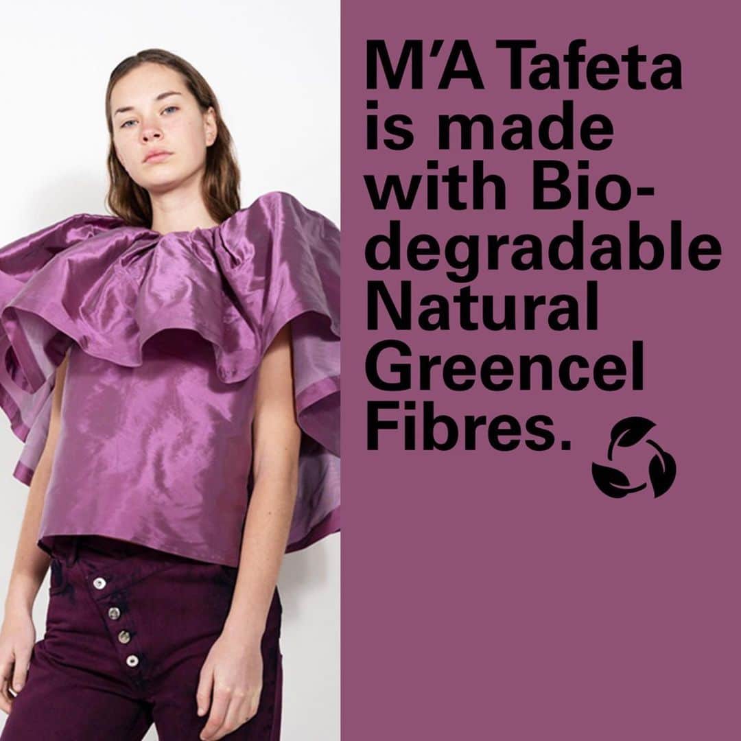 Marques Almeidaさんのインスタグラム写真 - (Marques AlmeidaInstagram)「Seriously in love with our new AW21 sustainable tafeta 💜  Find our sustainable AW21 collection at marquesalmeida.com   #marquesalmeida #howdoyouwearyourma #aw21 #sustainablefashion #sustainablematerials」2月26日 8時04分 - marques_almeida