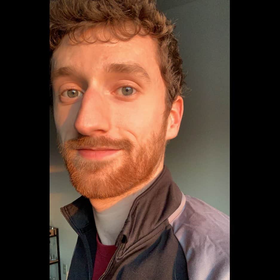 のインスタグラム：「Me and my baby curls taking advantage of all this sunlight. Also from now on I will go by Captain Redbeard」