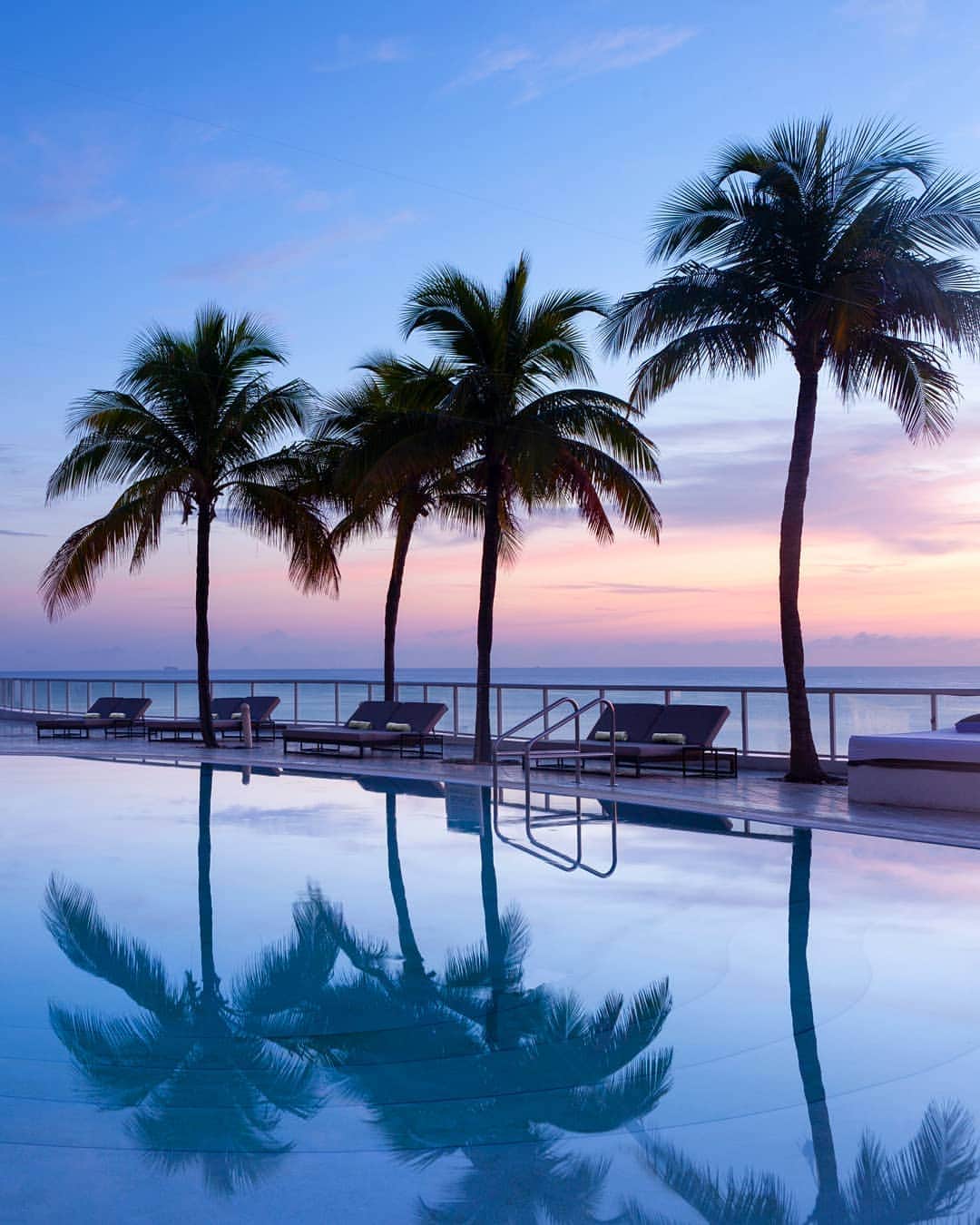 リッツ・カールトンのインスタグラム：「Greet the dawn, and still feel like you're dreaming at The Ritz-Carlton, #FortLauderdale.」